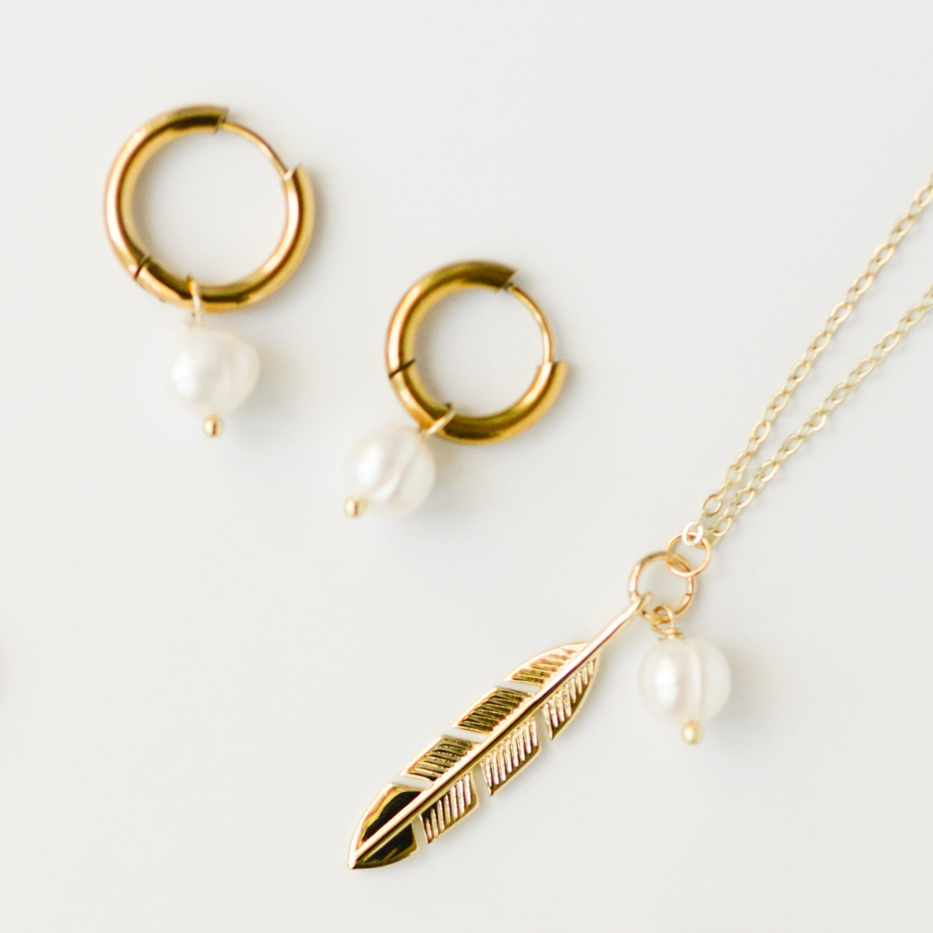 Pearl Drop Earring