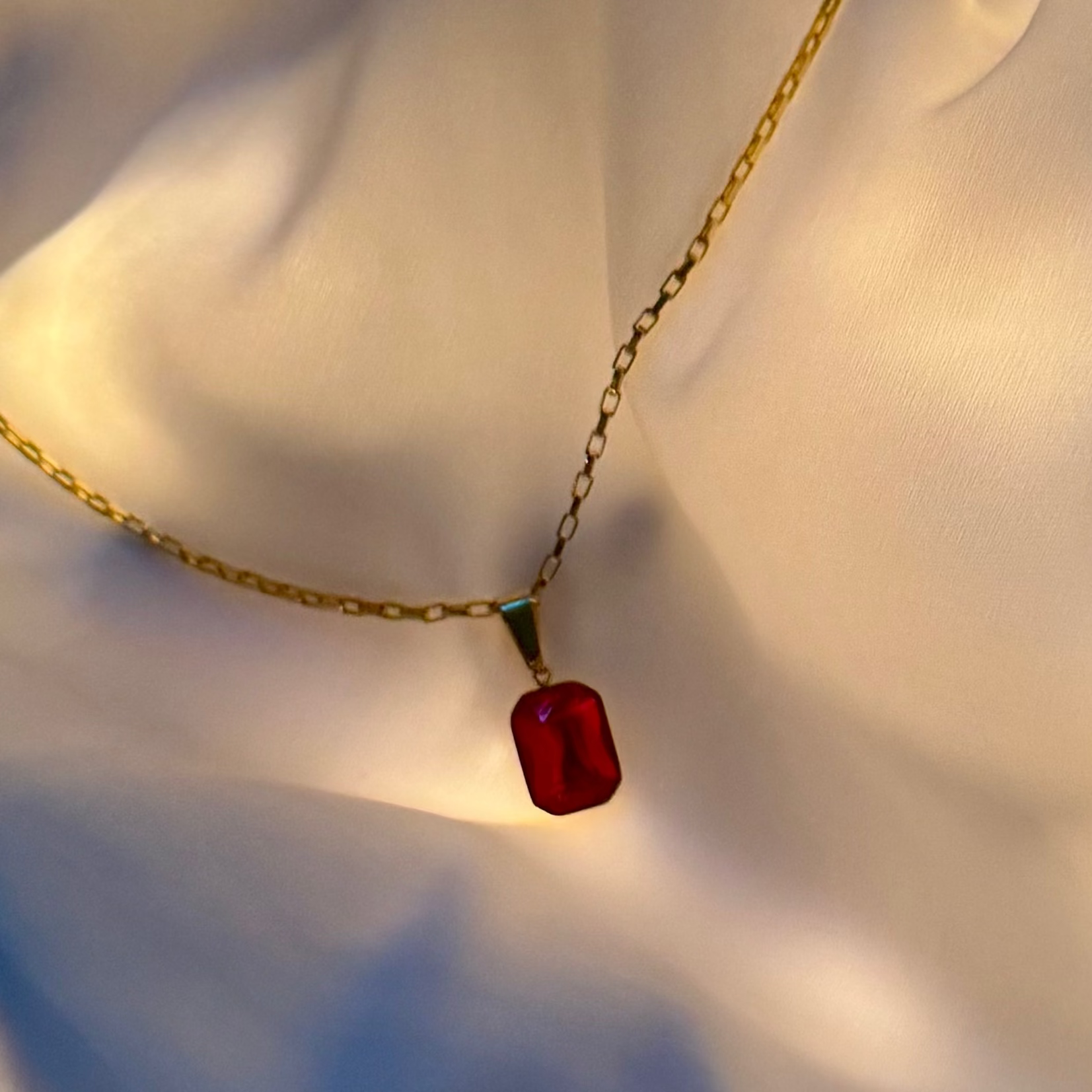 Radiant Necklace Holiday Edition