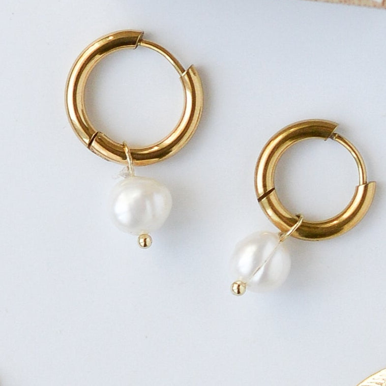 Pearl Drop Earring